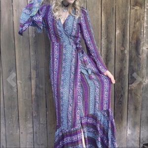 Beautiful wrap up print ruffled wrap dress L